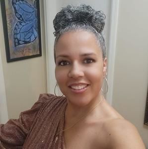 Meet your Posher, Elove